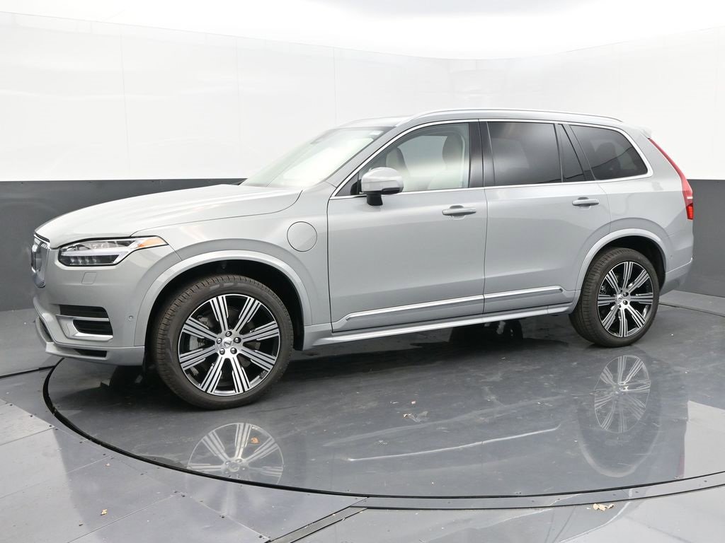New 2025 Volvo XC90 T8 Plus w/ Protection Package Premier image 4