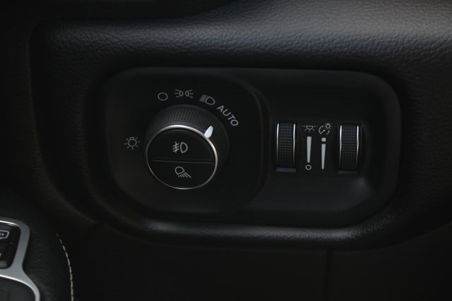 Used 2024 RAM 3500 Laramie w/ Night Edition image 18