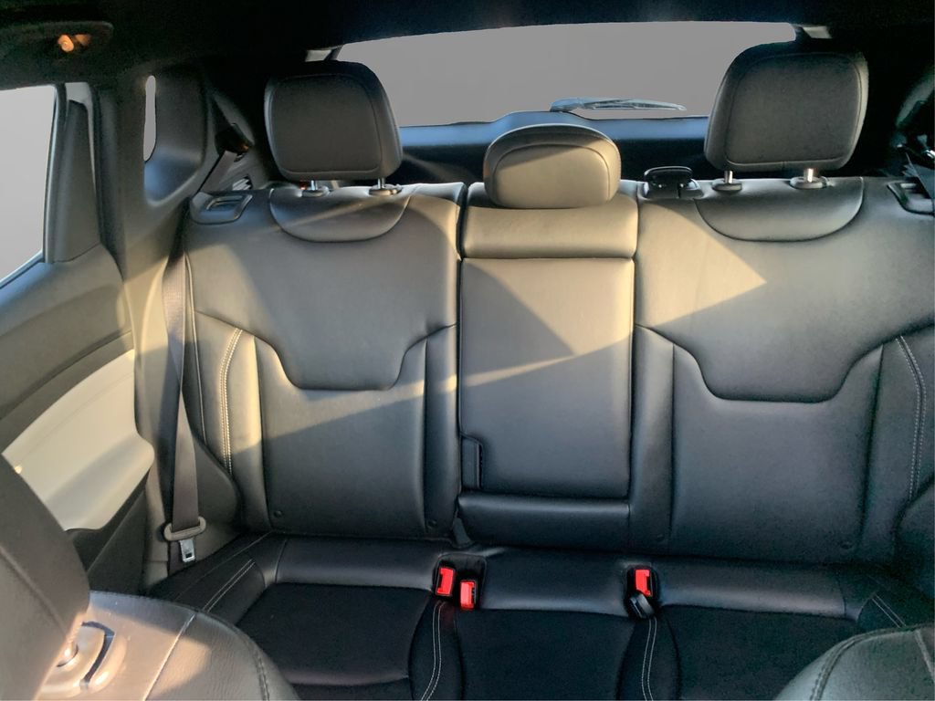 Used 2026 Jeep Compass Limited AWD/4WD image 18
