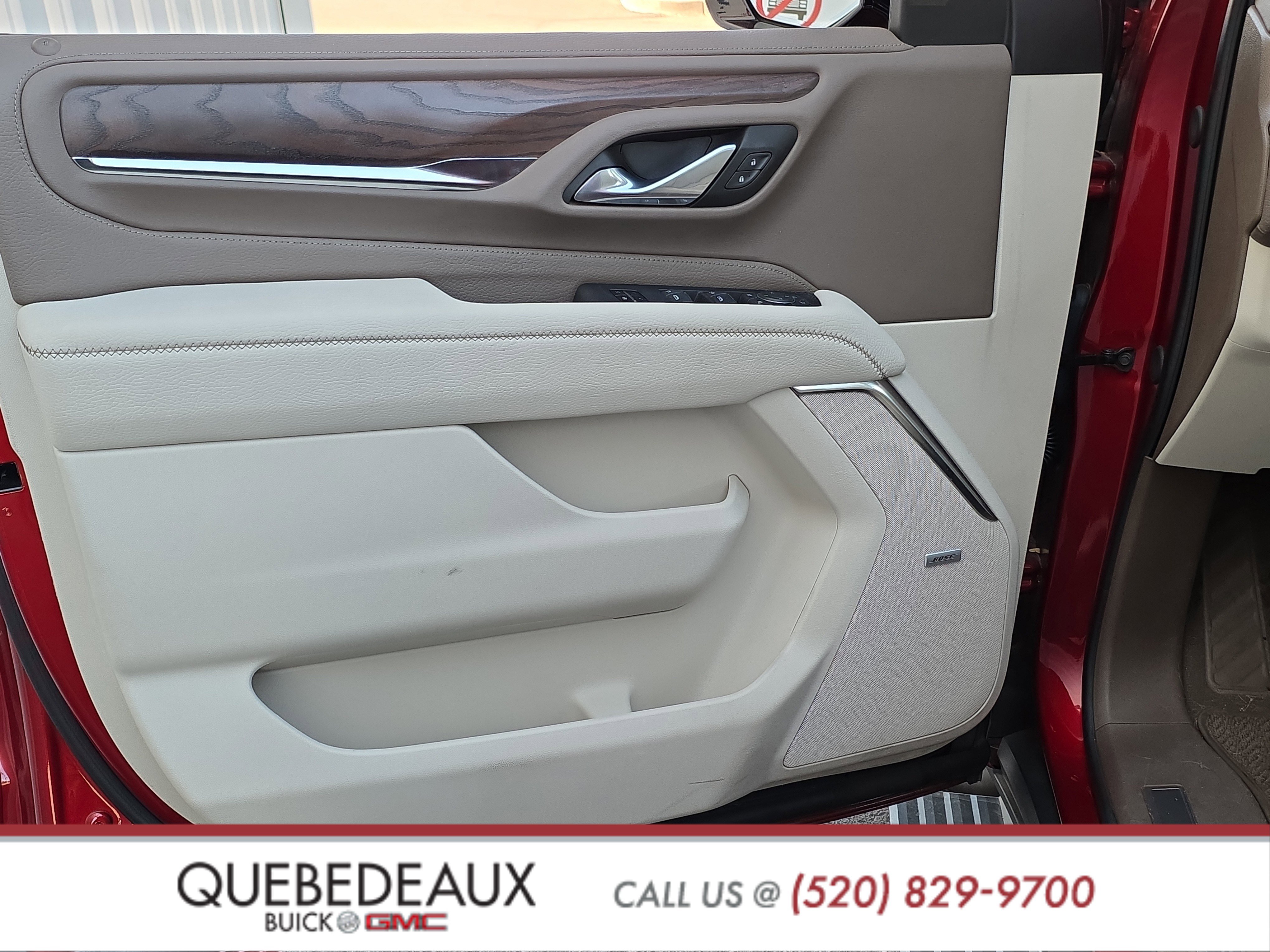 Used 2024 GMC Yukon Denali w/ Denali Reserve Package image 12