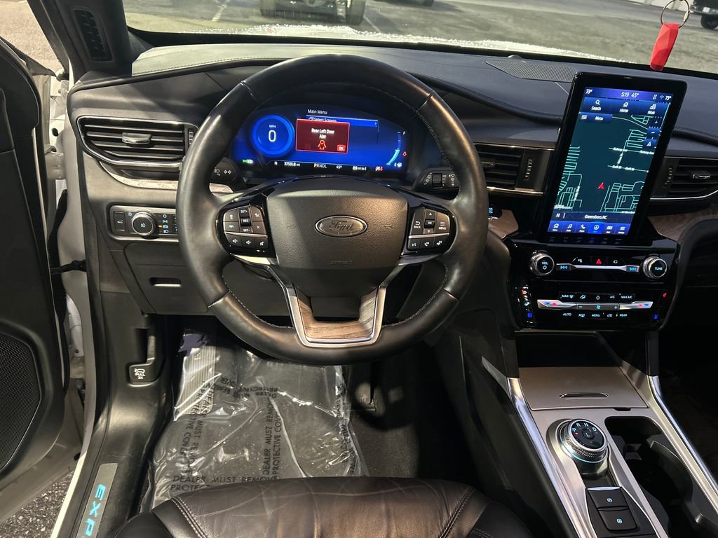 Used 2022 Ford Explorer Platinum w/ Equipment Group 601A image 15