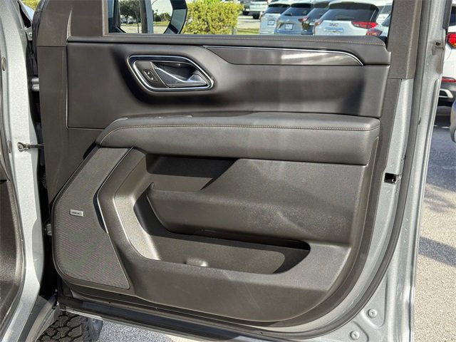 Used 2023 GMC Yukon AT4 image 37