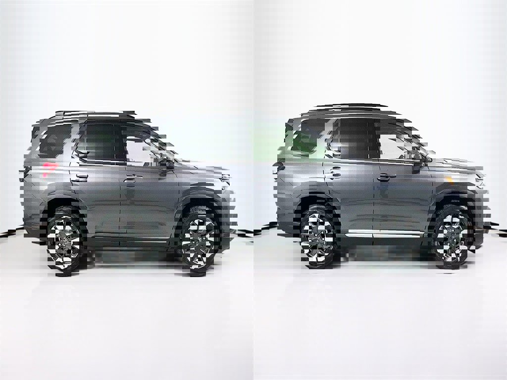 New 2026 Honda Pilot Touring image 4