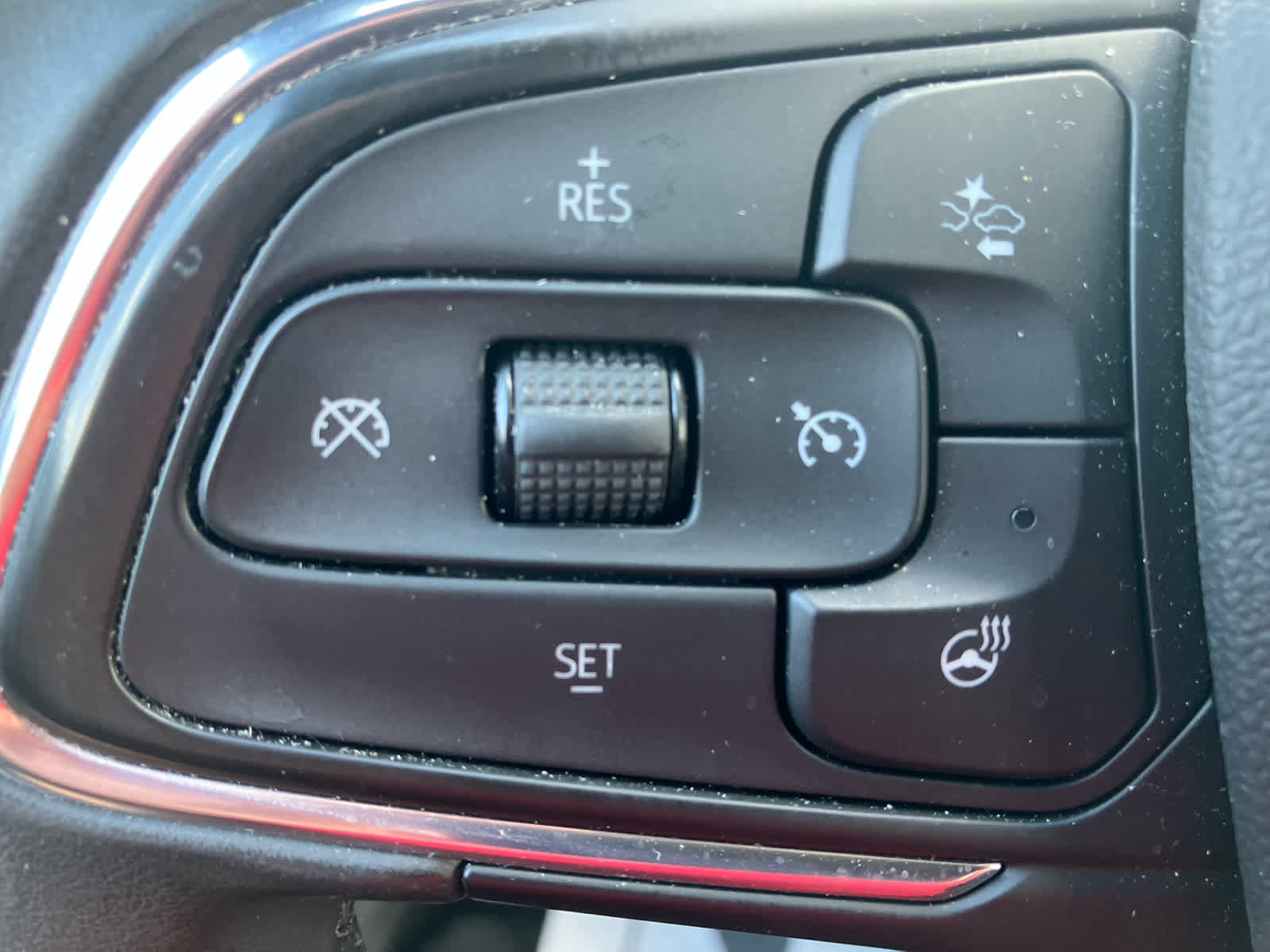 Used 2024 Buick Envista Sport Touring w/ Convenience I Package FWD image 17
