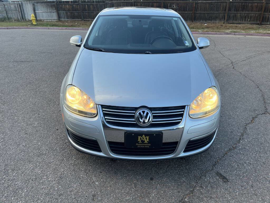 Used 2009 Volkswagen Jetta SEL FWD image 8