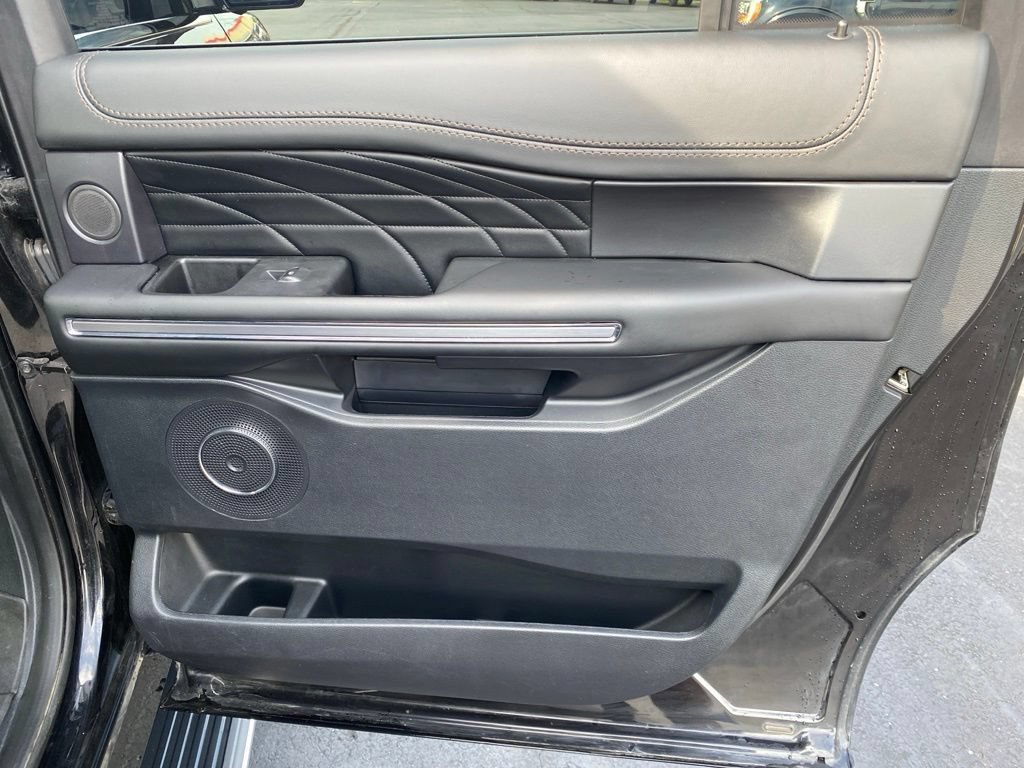 Used 2021 Ford Expedition Max Platinum AWD/4WD image 47