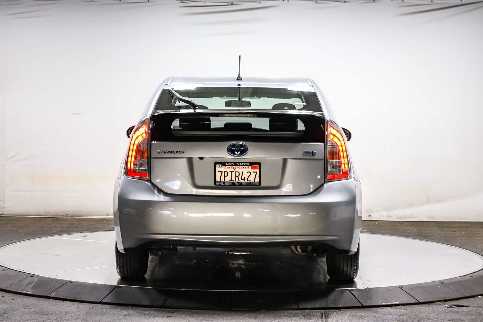Used 2015 Toyota Prius Two FWD image 3