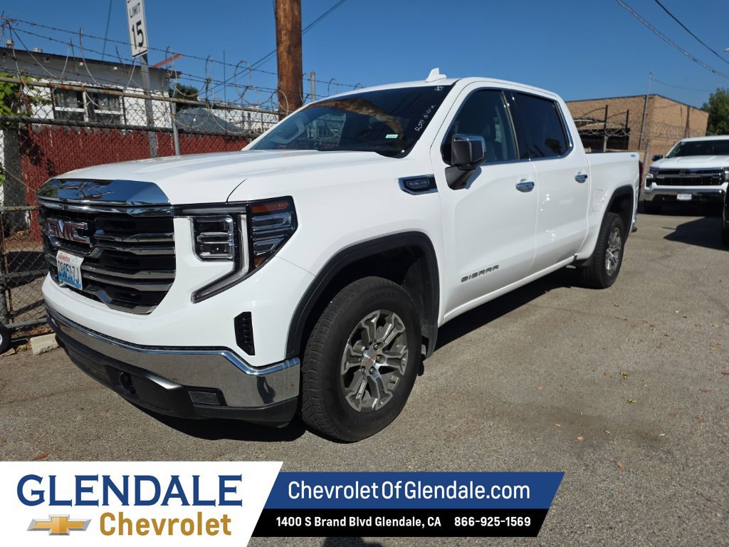 Certified 2025 GMC Sierra 1500 SLT AWD/4WD image 3