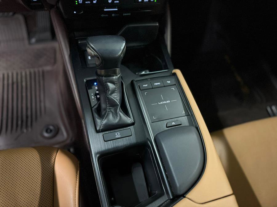 Used 2019 Lexus ES 350 w/ Premium Package image 23