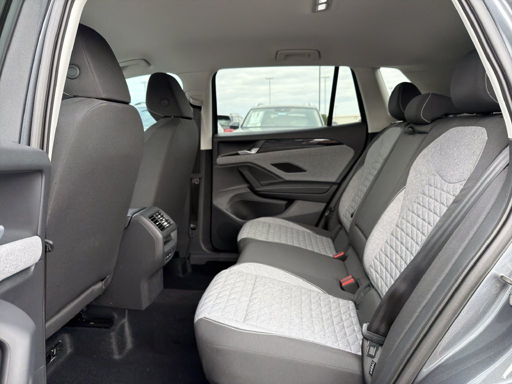 New 2025 Volkswagen Tiguan S FWD image 13