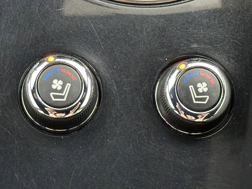 Used 2020 Nissan Maxima SR w/ Sport Mat Group FWD image 28