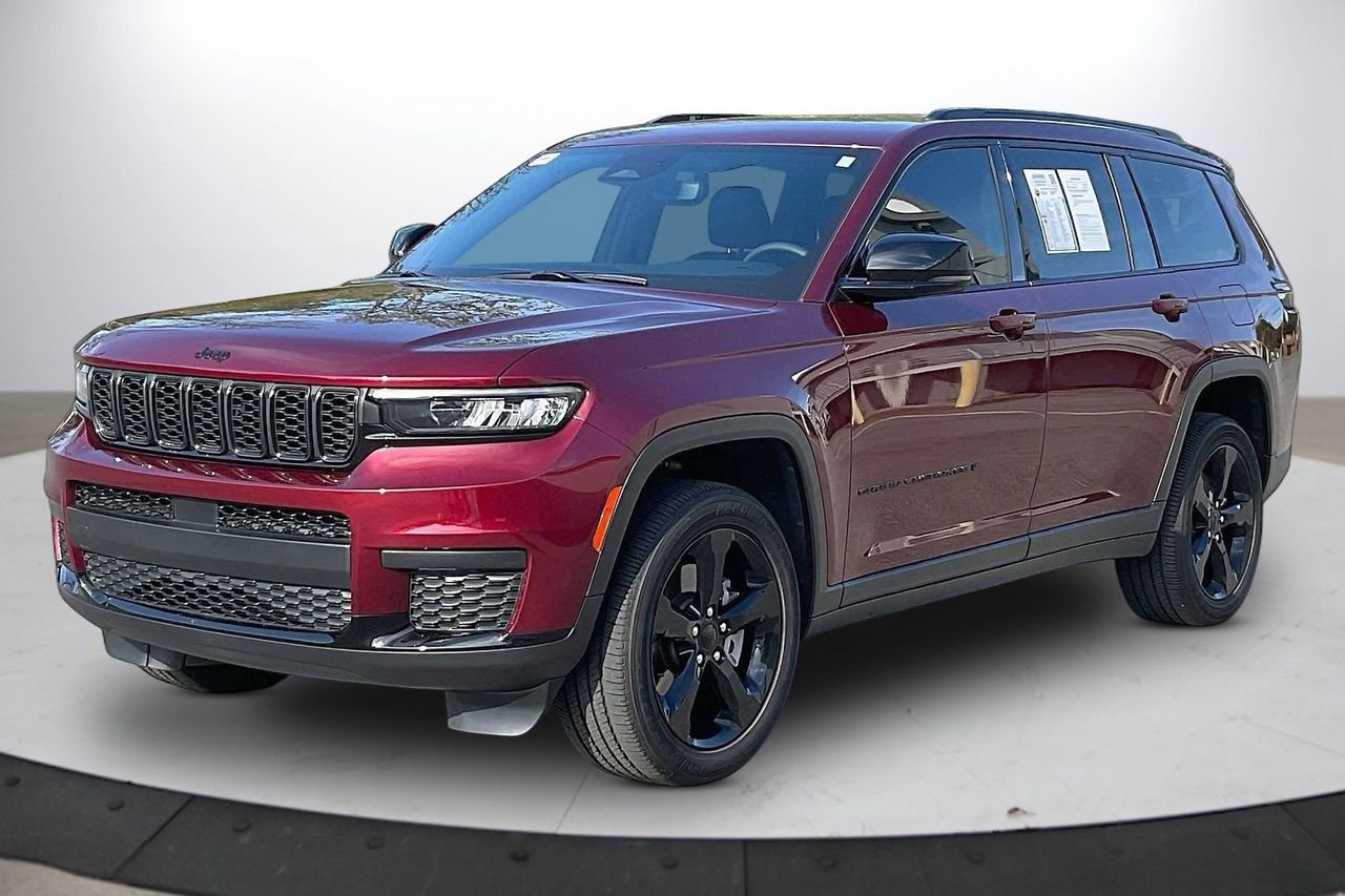 Certified 2025 Jeep Grand Cherokee L Altitude AWD/4WD image 4