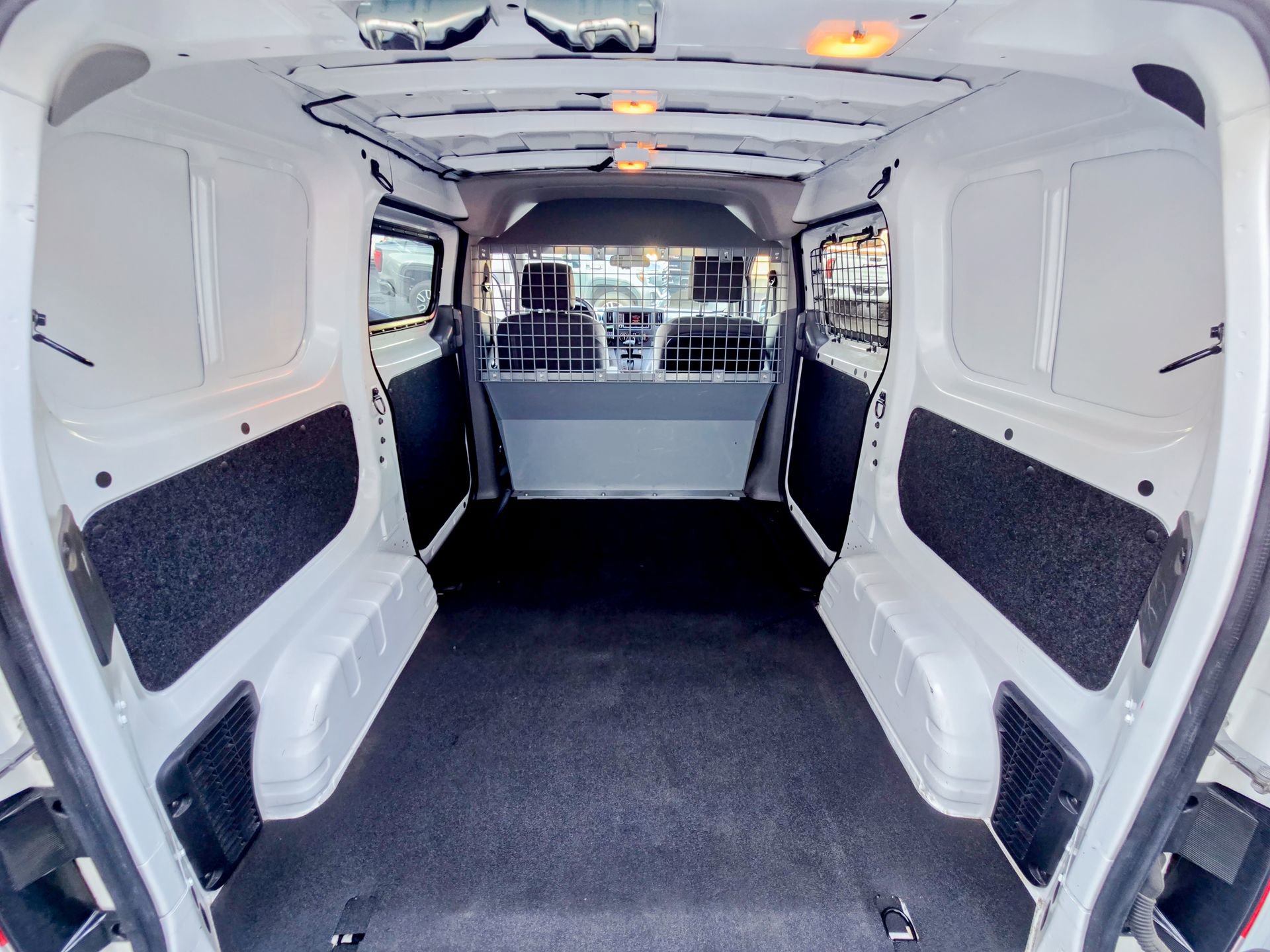 Used 2021 Nissan NV200 SV w/ Sliding Door Glass Package image 35