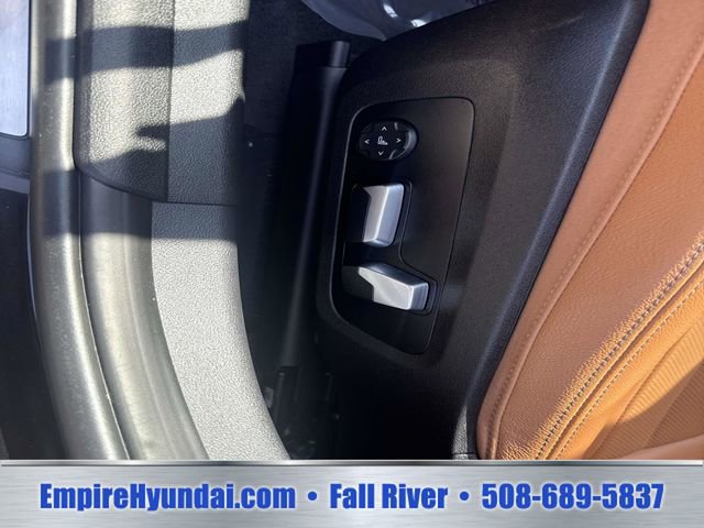 Used 2023 BMW 330i xDrive Sedan w/ Driving Assistance Package AWD/4WD image 19