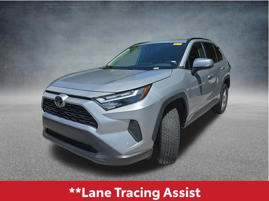 Used 2024 Toyota RAV4 XLE FWD image 10