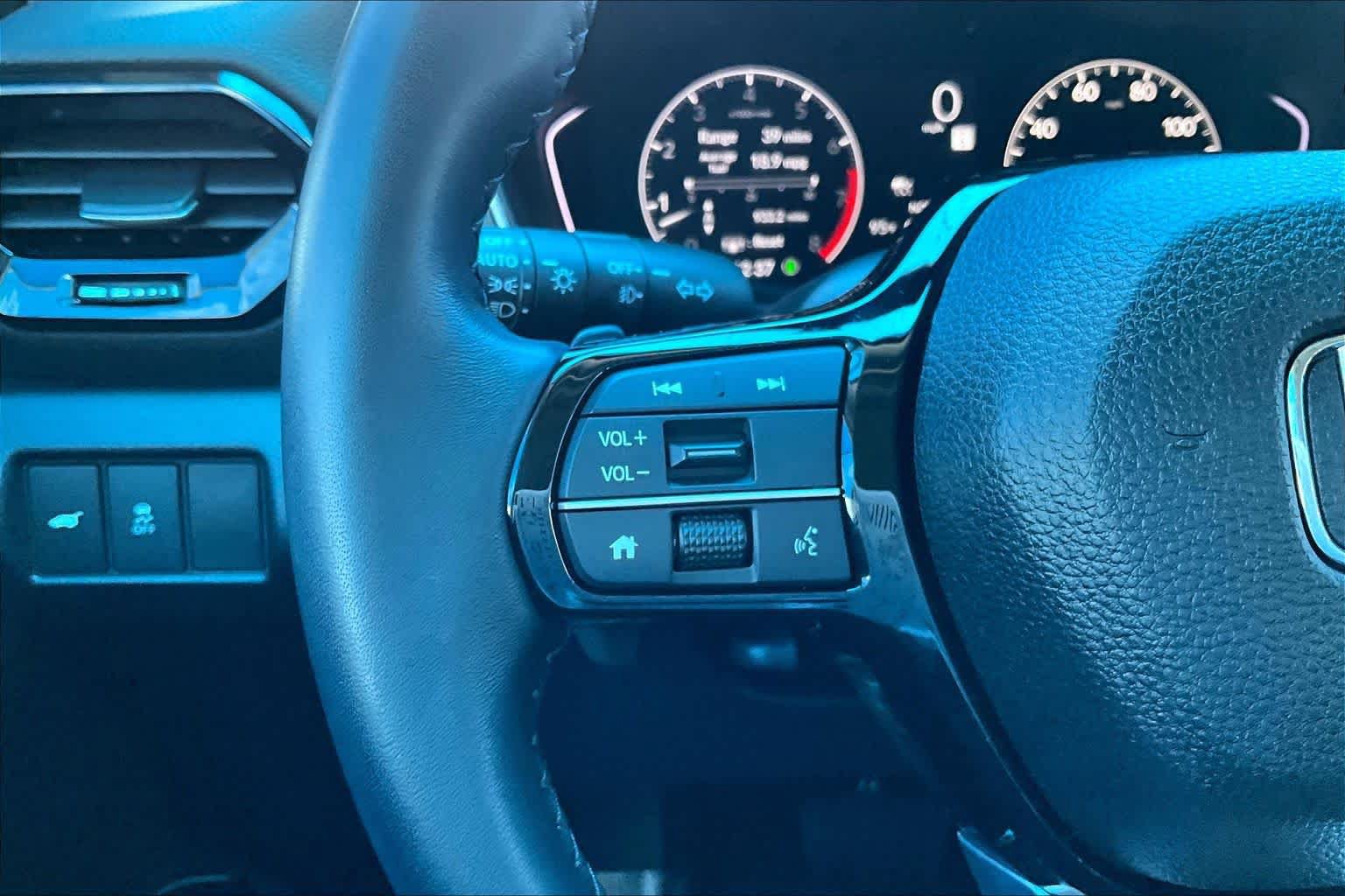 Used 2025 Honda Pilot EX-L image 24