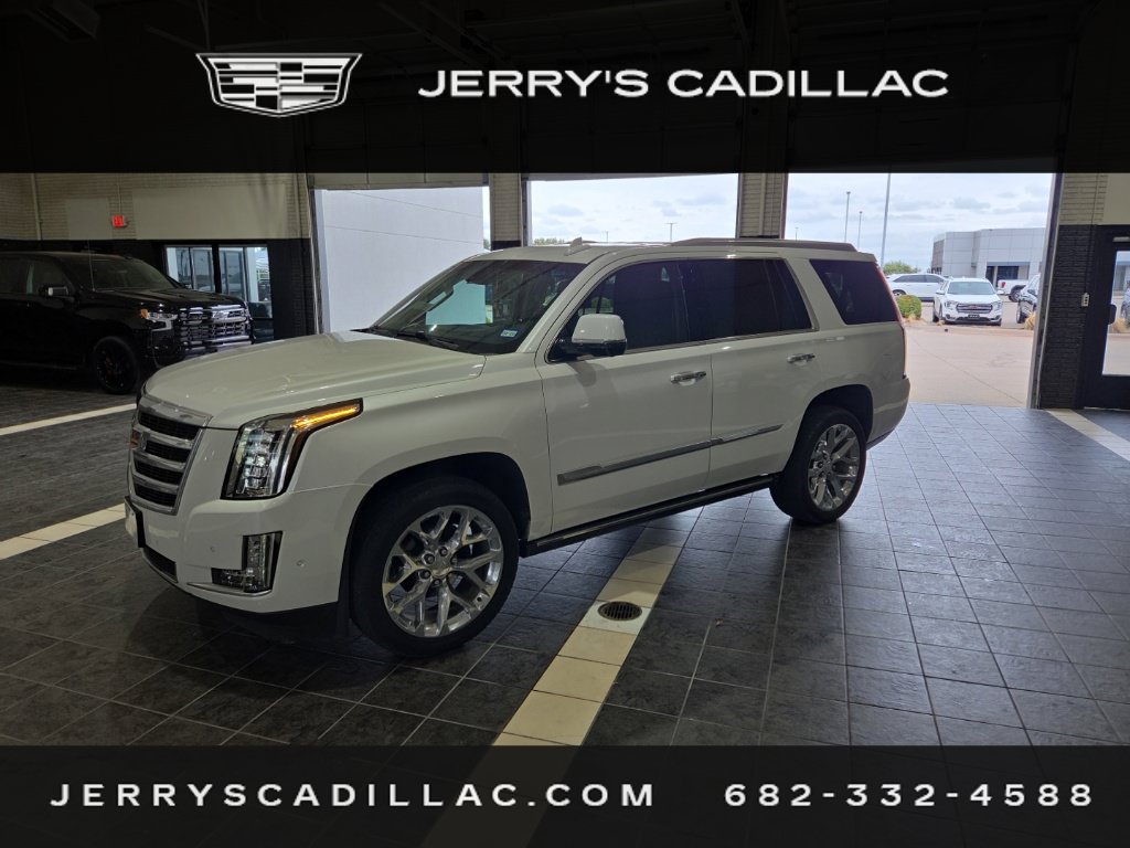 Used 2019 Cadillac Escalade Premium Luxury RWD image 1