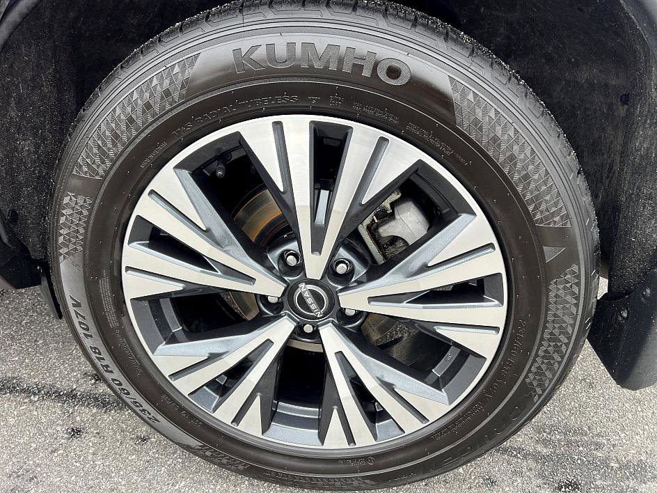 Certified 2023 Nissan Rogue SV w/ SV Premium B Package image 10