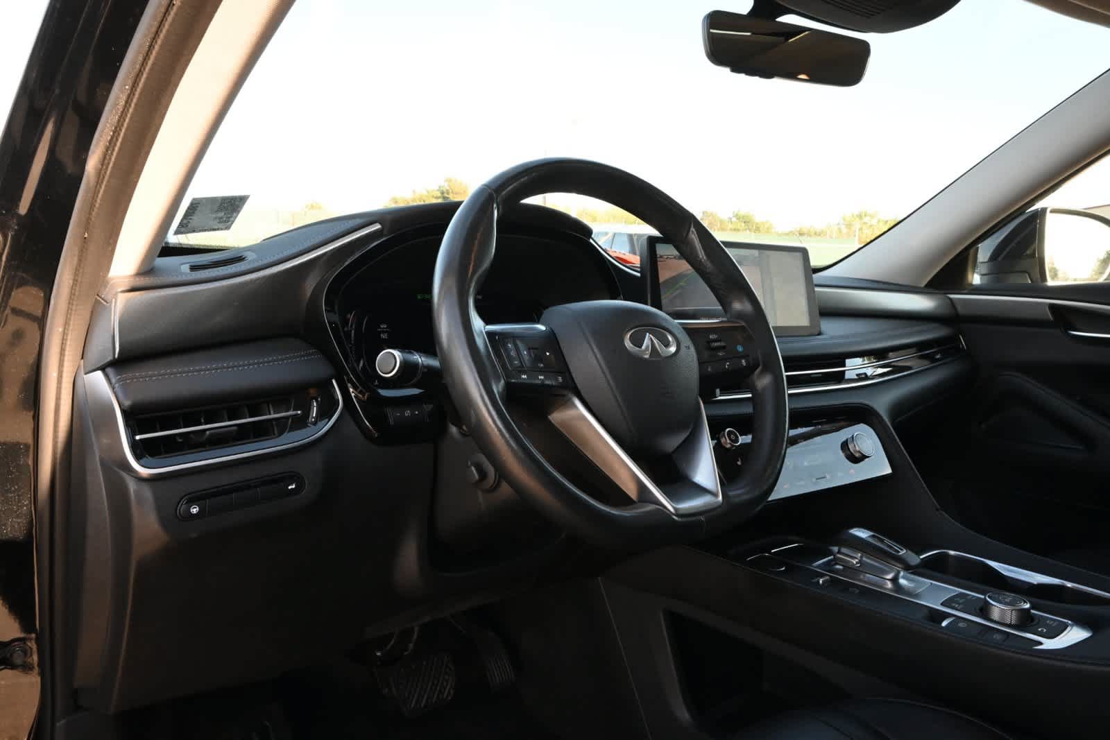 Certified 2024 INFINITI QX60 Luxe w/ Cargo Package FWD image 16
