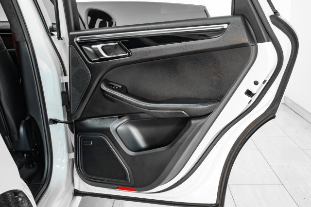 Used 2016 Porsche Macan Turbo w/ Premium Package Plus image 48