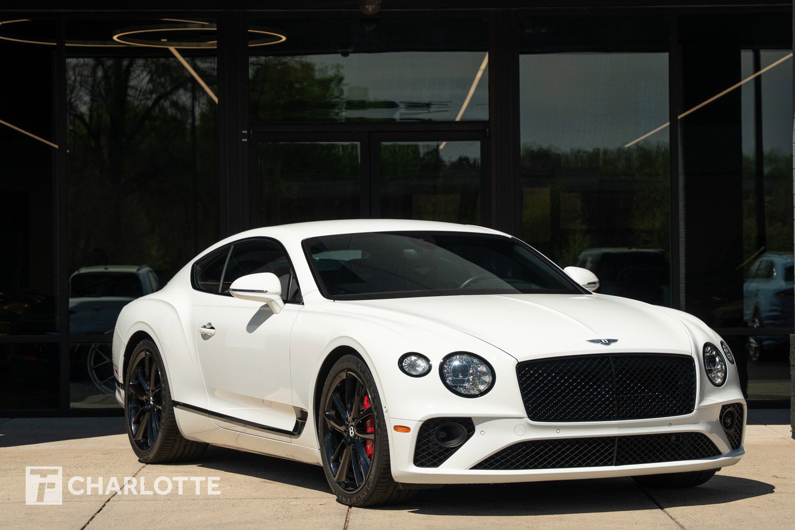 Used 2020 Bentley Continental GT V8 image 1