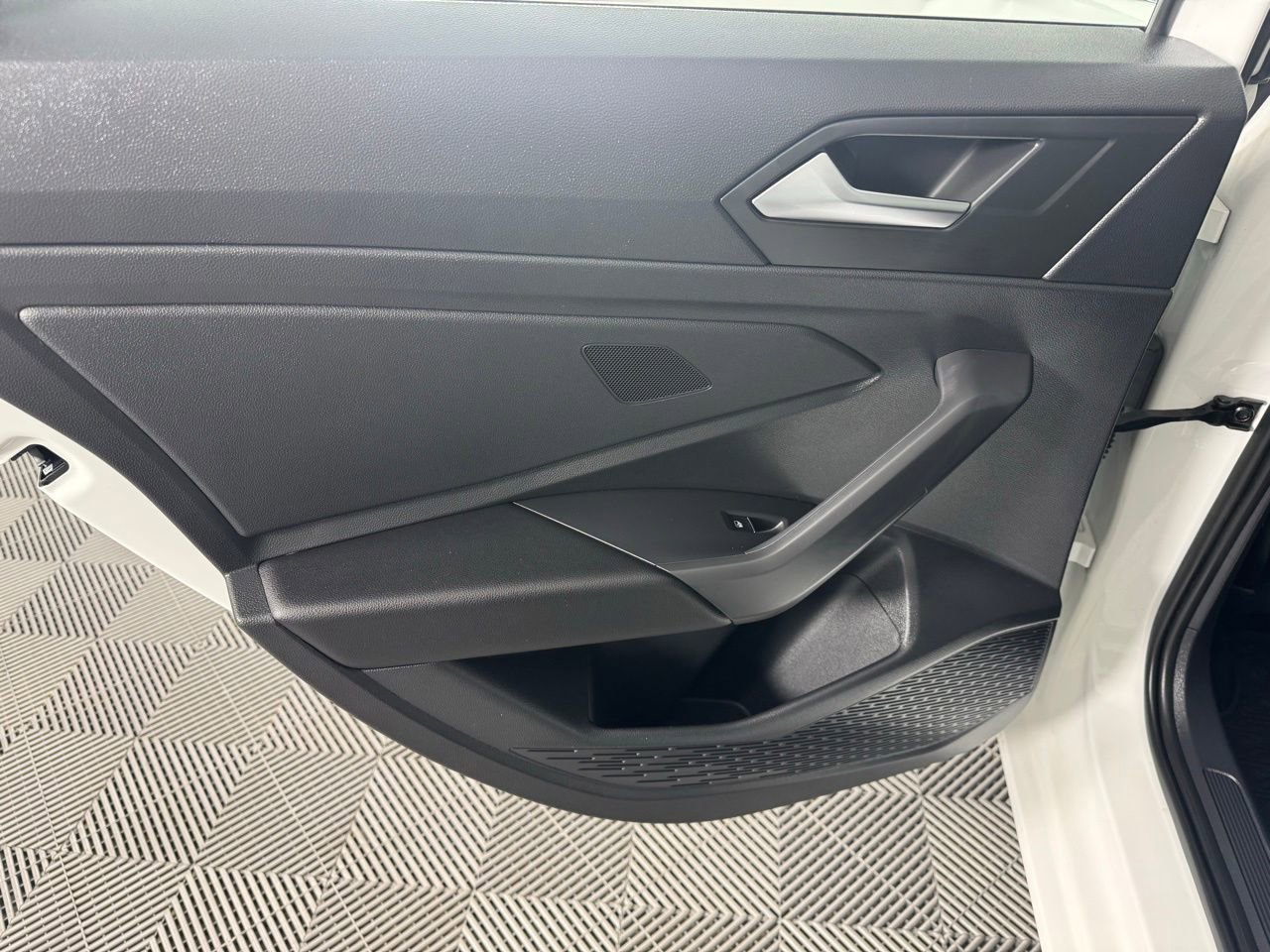 Used 2022 Volkswagen Jetta S image 20