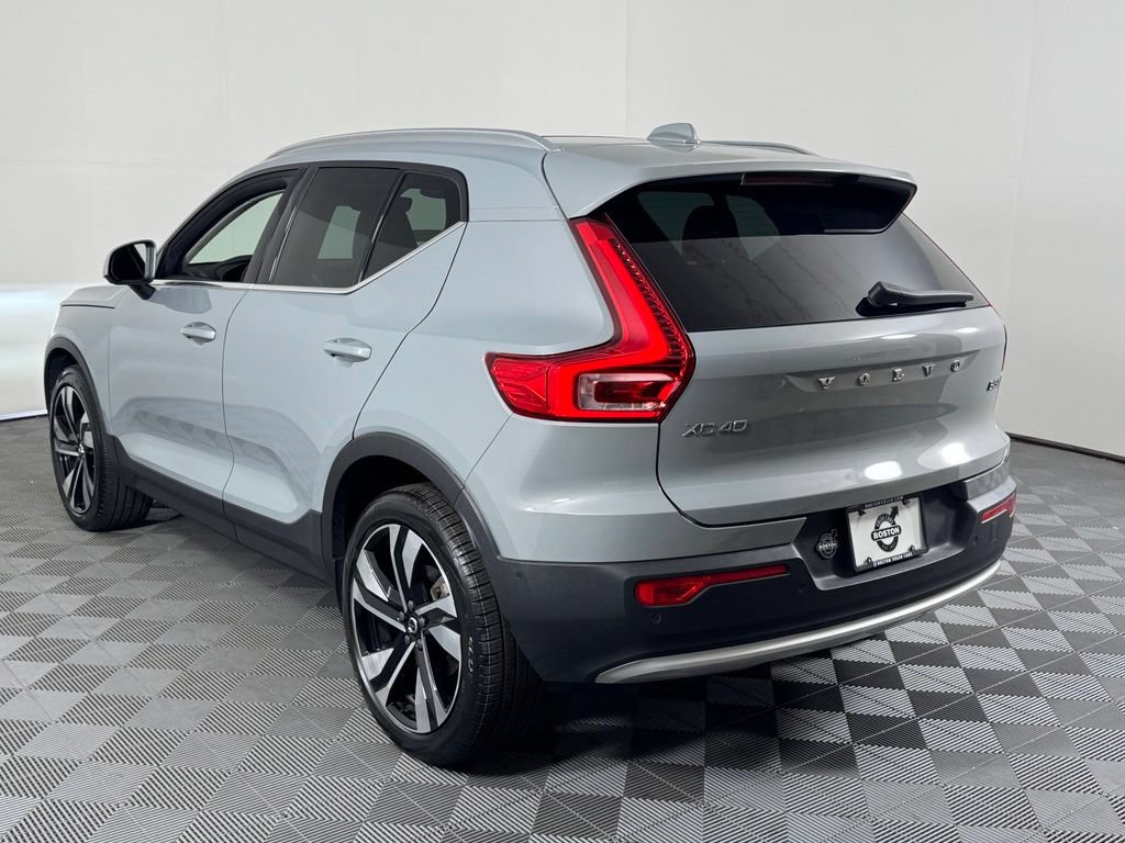 Certified 2024 Volvo XC40 B5 Plus w/ Protection Package Premier AWD/4WD image 11
