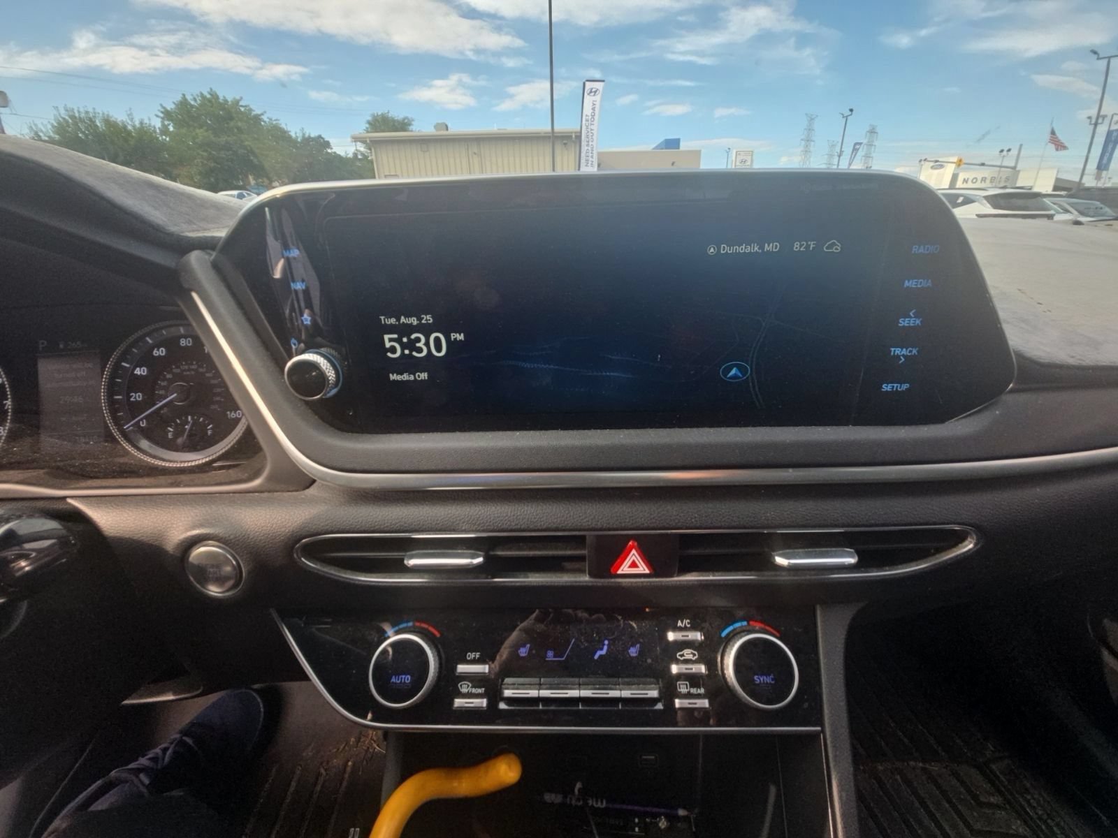 Used 2023 Hyundai Sonata SEL FWD image 11