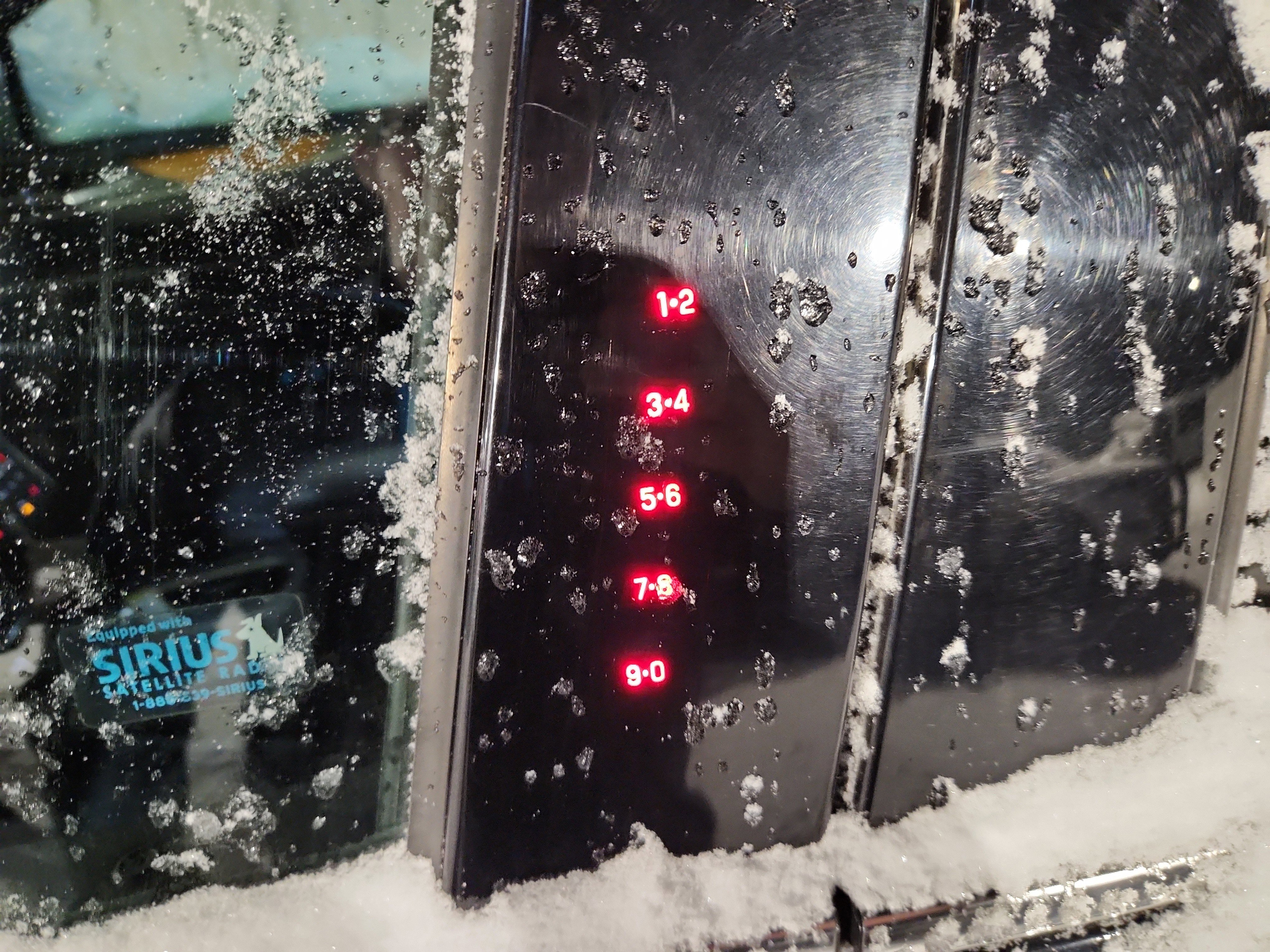 Used 2017 Lincoln MKC Select w/ Select Plus Package image 2