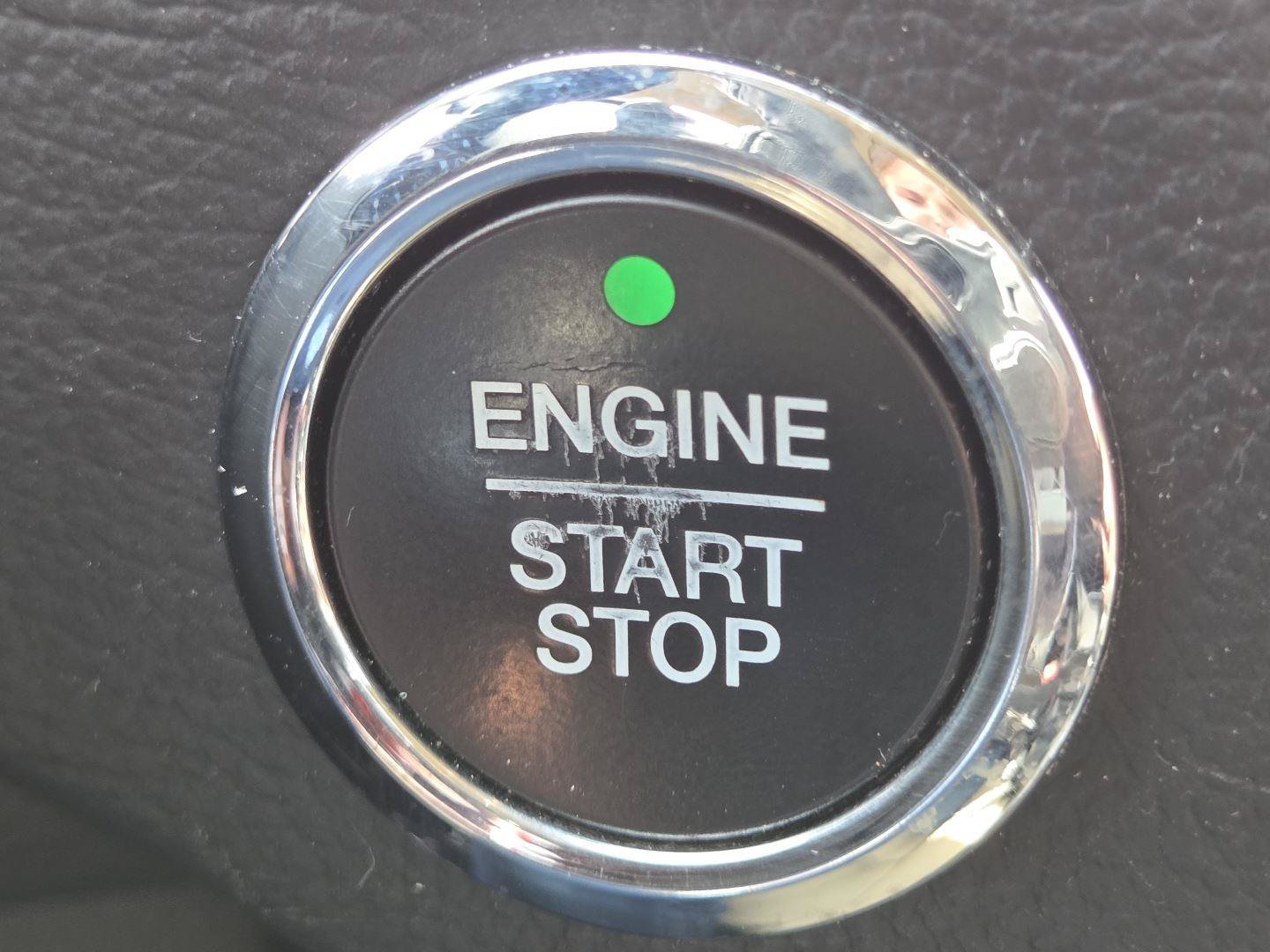 Used 2018 Ford Edge SEL w/ Equipment Group 201A FWD image 26
