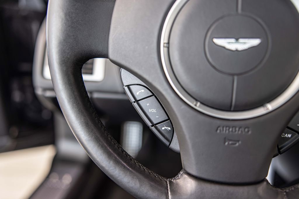 Used 2013 Aston Martin DB9 Coupe image 23