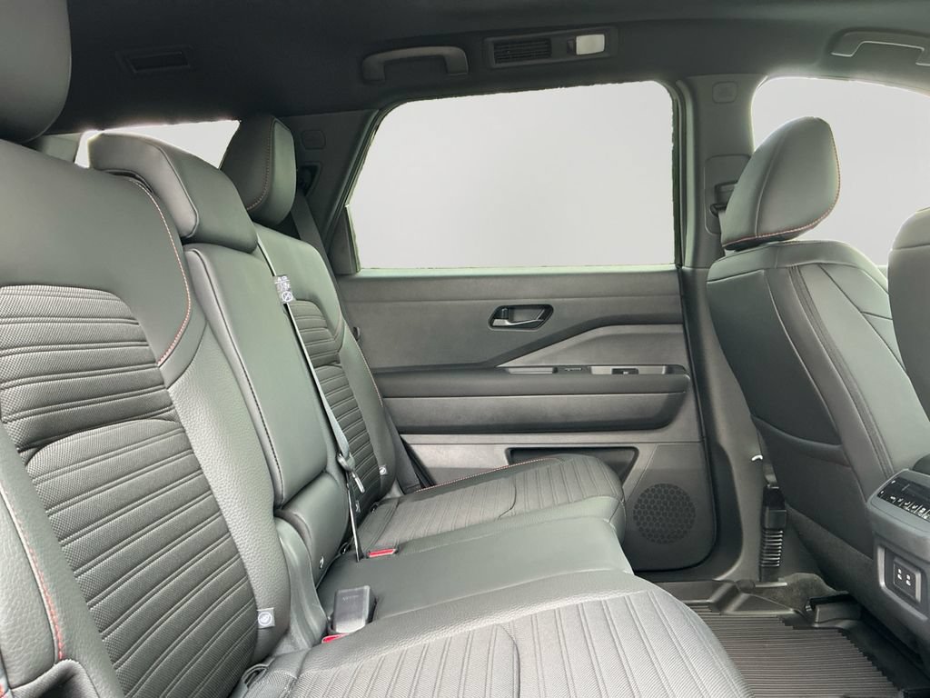 New 2026 Nissan Pathfinder Rock Creek AWD/4WD image 13