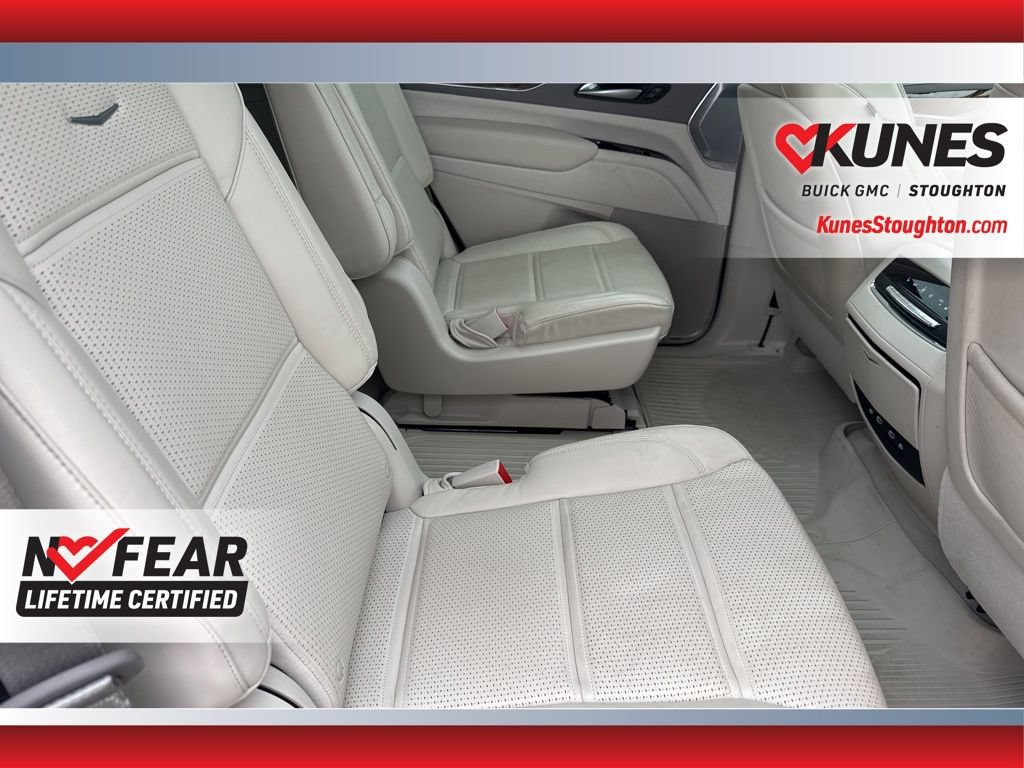 Used 2023 Cadillac Escalade Premium Luxury Platinum w/ Heavy-Duty Trailer Package AWD/4WD image 27