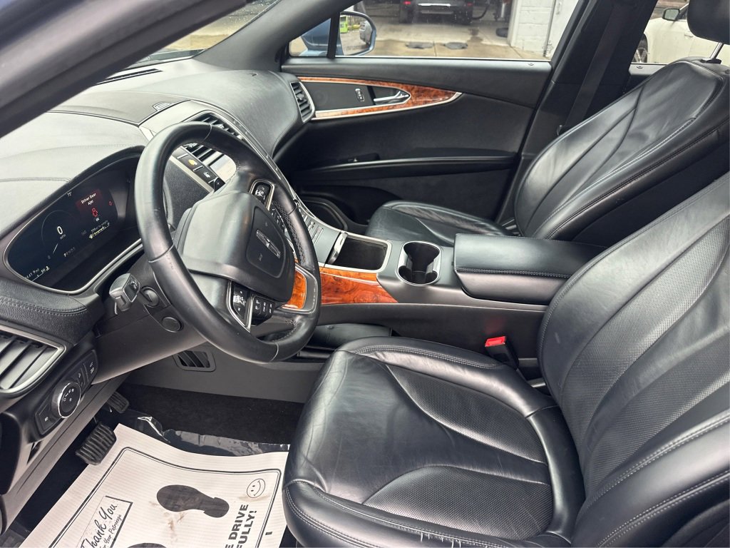 Used 2019 Lincoln Nautilus Select w/ Cargo Utility Package image 11