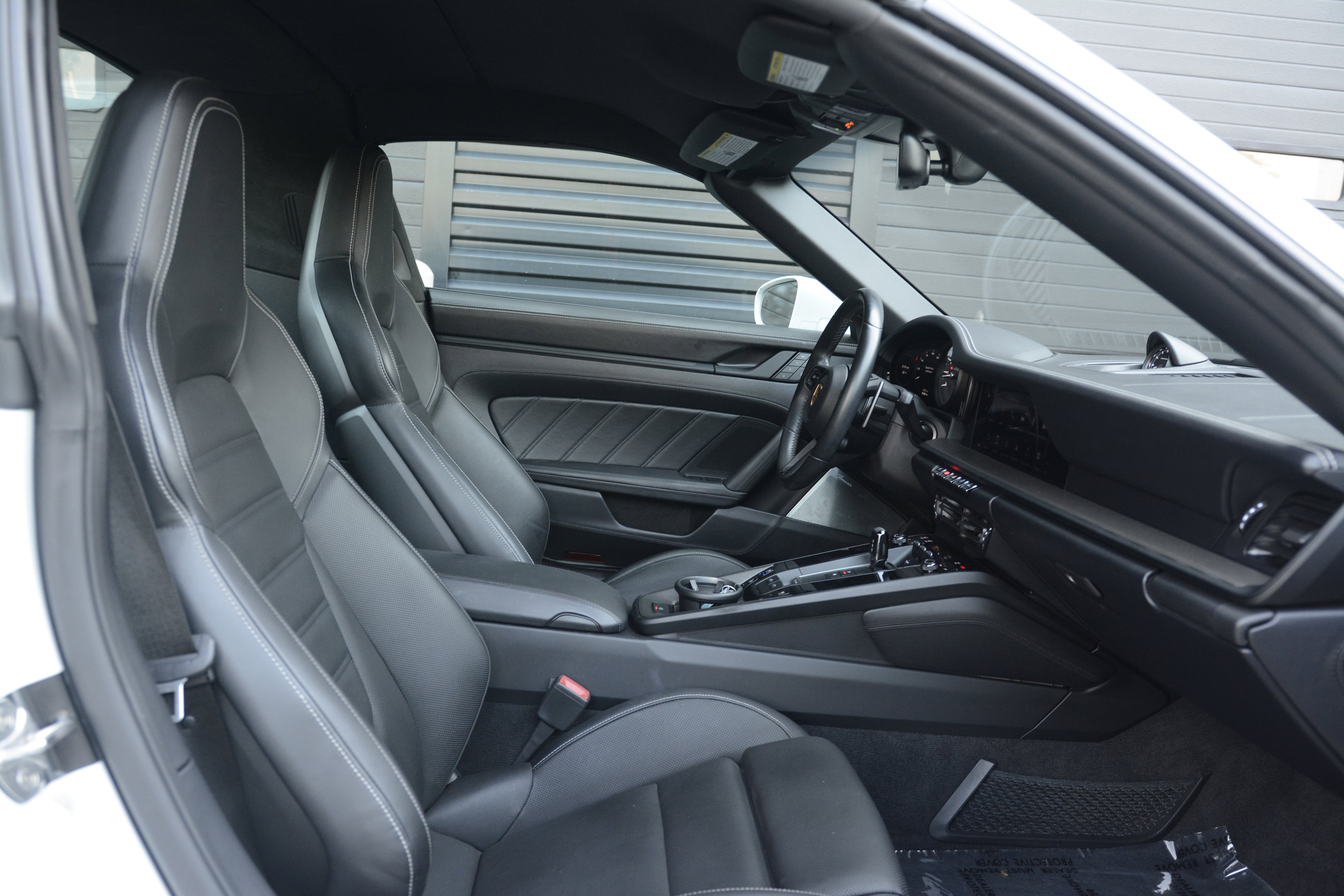 Certified 2022 Porsche 911 Targa 4 GTS AWD/4WD image 29