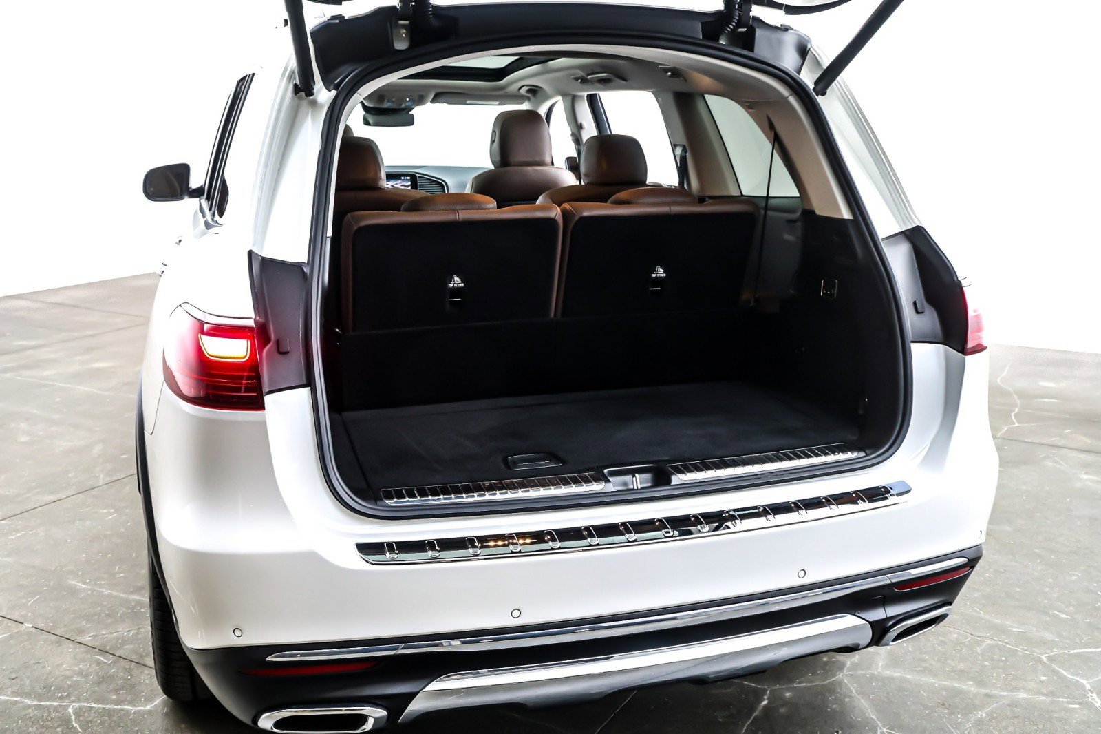 Certified 2024 Mercedes-Benz GLS 450 4MATIC image 25