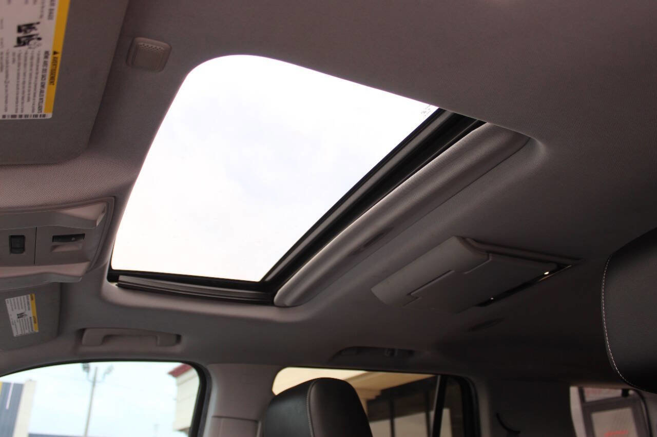 Used 2015 Chevrolet Tahoe LTZ image 24