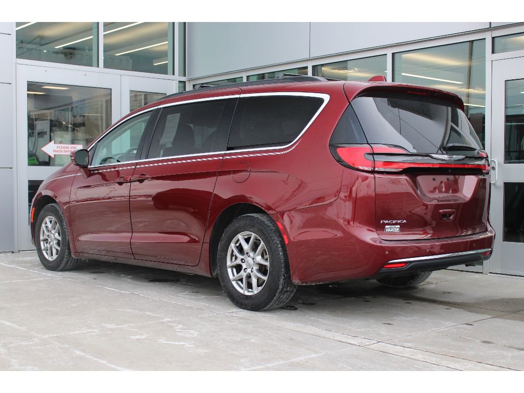 Used 2021 Chrysler Pacifica Touring w/ Cold Weather Group image 5