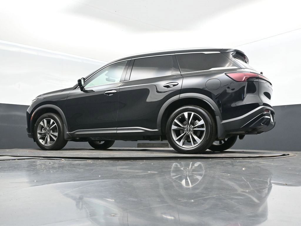Certified 2025 INFINITI QX60 Luxe image 40