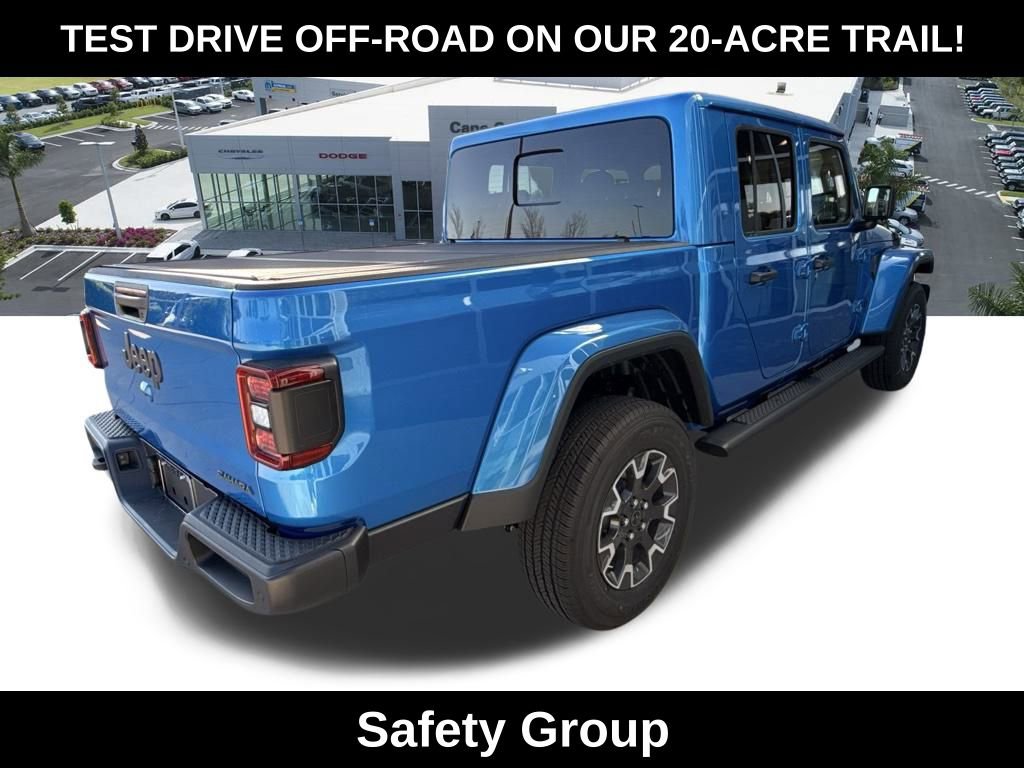 New 2026 Jeep Gladiator Sahara image 4