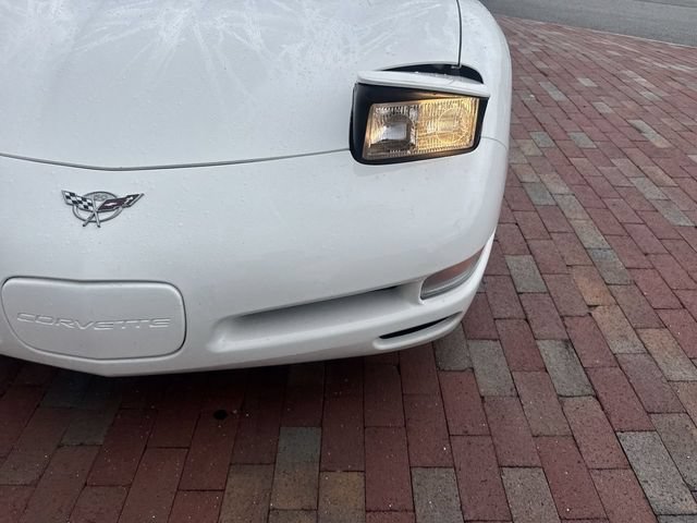Used 2003 Chevrolet Corvette Convertible RWD image 24