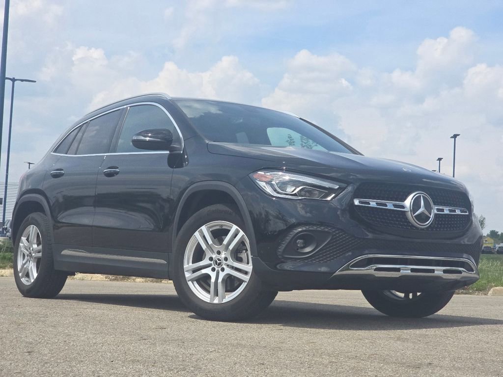 Certified 2022 Mercedes-Benz GLA 250 4MATIC image 2