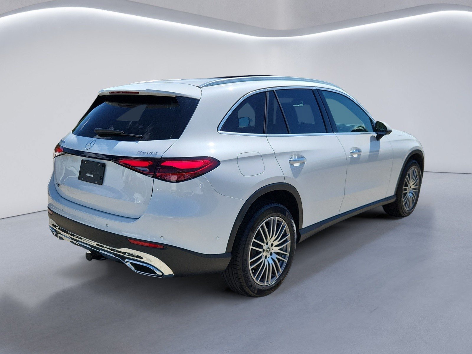 New 2027 Mercedes-Benz GLC 300 4MATIC image 4