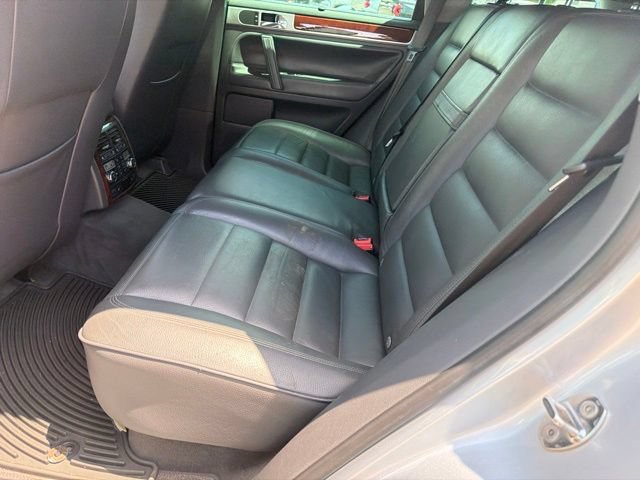 Used 2006 Volkswagen Touareg V10 TDI AWD/4WD image 6