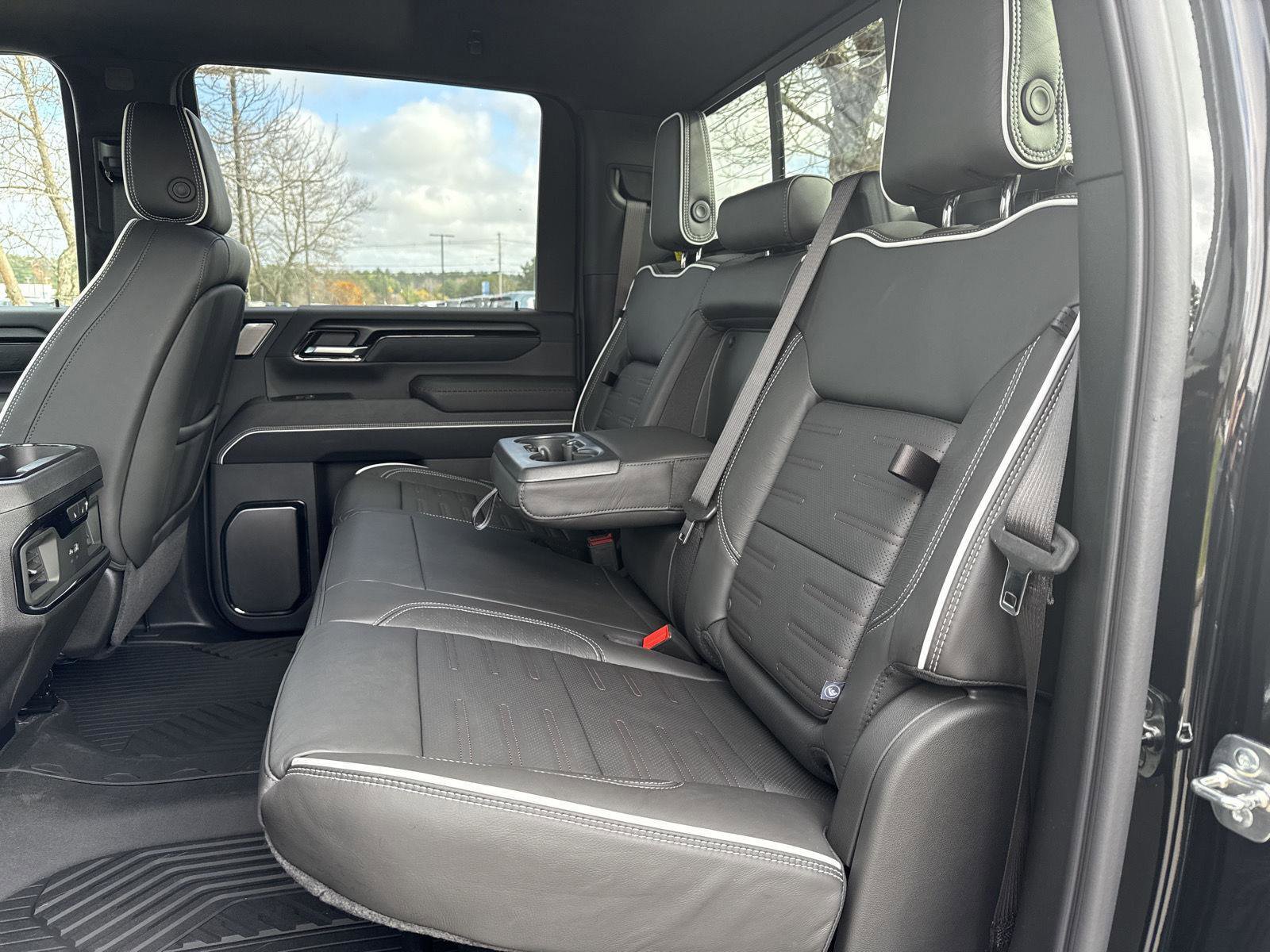 New 2026 GMC Sierra 2500 AT4X w/ AT4X AEV Edition image 15