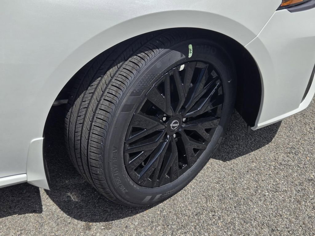 New 2026 Nissan Altima 2.5 SV image 6