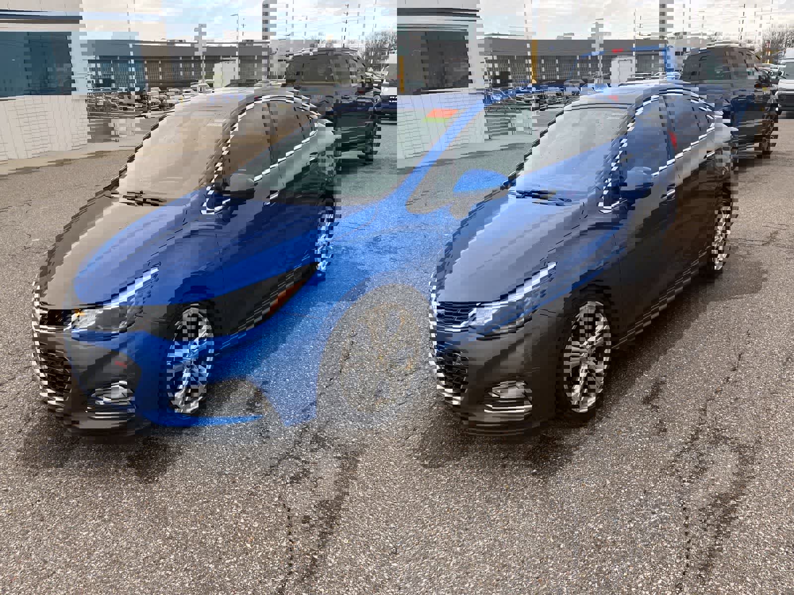 Used 2017 Chevrolet Cruze Premier FWD image 5