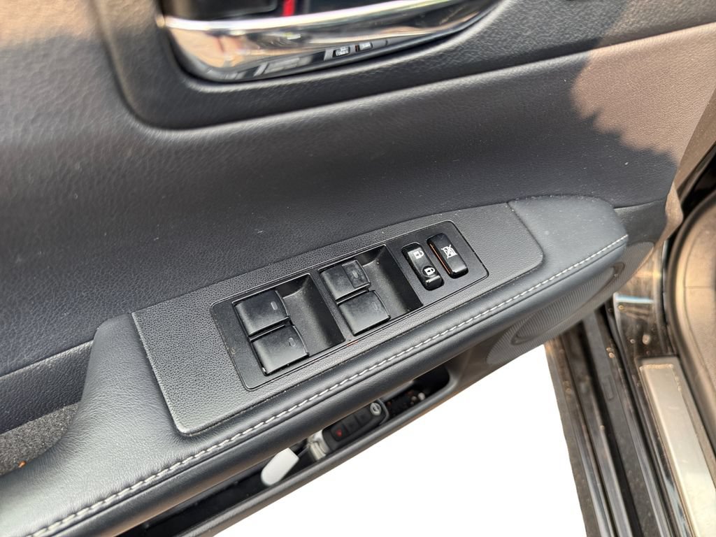 Used 2015 Lexus ES 350 w/ Luxury Package FWD image 25