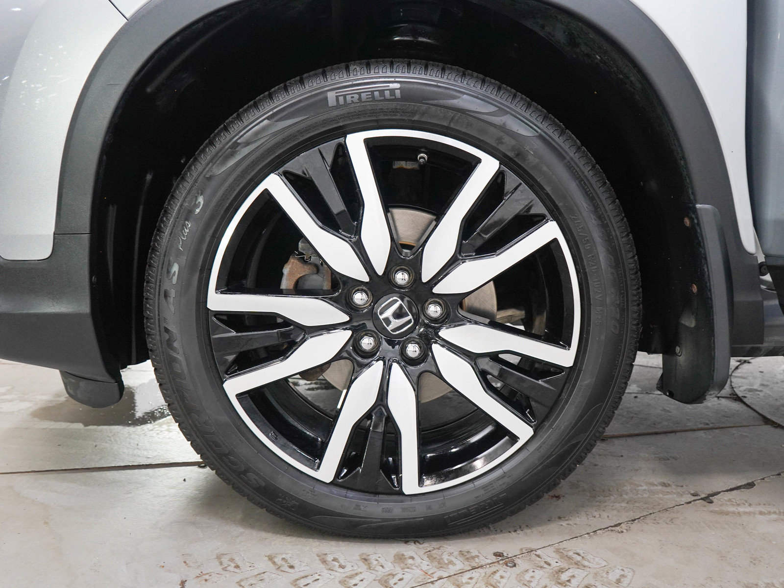 Used 2019 Honda Pilot Touring image 35
