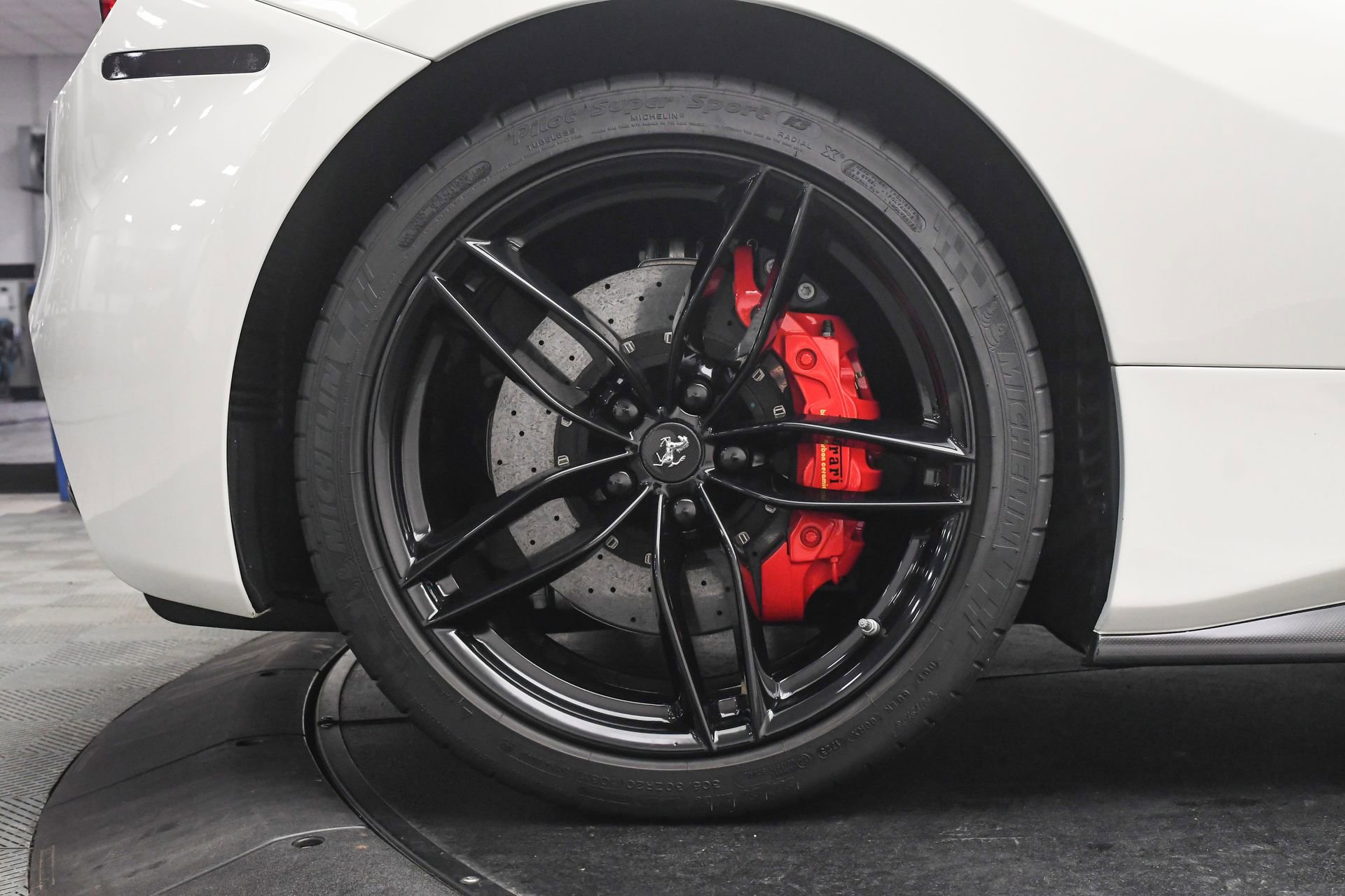 Used 2016 Ferrari 488 GTB image 33